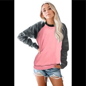 🌺 NWT!! Pink Camo Sweatshirt